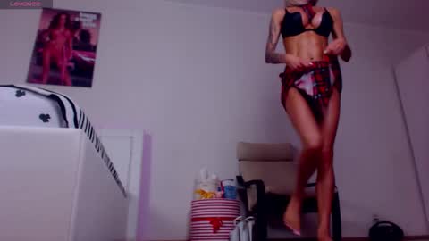 Sonja Ray online show from December 5, 10:05 am