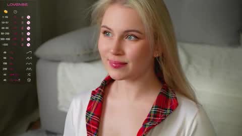 Snapshot of sonyaericsson chatting on October 12, 3:14 pm Eva 3 online show from October 12, 3:14 pm