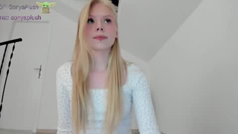 Sonya  Instagram   Twitter sonyaplushgirl  OnlyFans sonyaplush online show from February 20, 6:46 pm