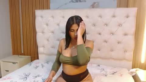 sonyasmithfon online show from May 13, 6:19 am