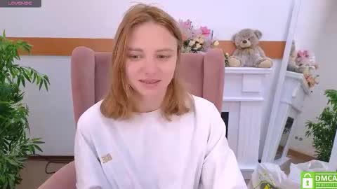 Snapshot of sookonstellita chatting on October 12, 9:17 pm Litta online show from October 12, 9:17 pm