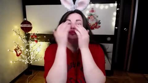 sophia__olsen online show from December 3, 7:00 am