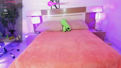 sophia_duarte_ online show from May 27, 11:51 am
