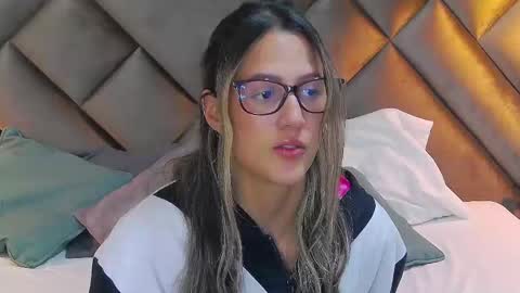 Sofia online show from December 22, 2:20 pm