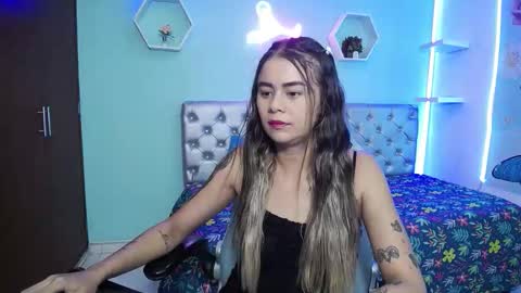 Snapshot of sophia_s19 chatting on October 27, 9:42 pm Sophia online show from October 27, 9:42 pm