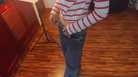 sophiamiller6 online show from April 2, 1:41 pm