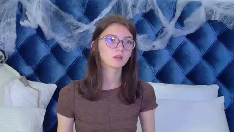 SophiaProve online show from October 26, 4:19 am