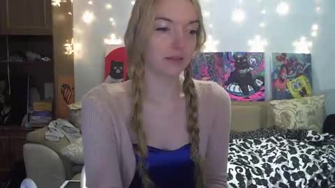Snapshot of sophiasonata chatting on December 31, 8:56 pm SophiaSonata online show from December 31, 8:56 pm