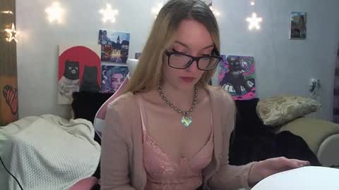 Snapshot of sophiasonata chatting on September 24, 9:03 pm SophiaSonata online show from September 24, 9:03 pm
