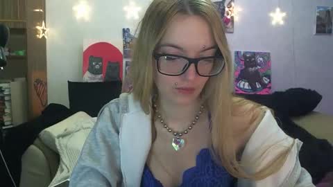 SophiaSonata online show from December 22, 9:40 pm