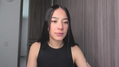 Snapshot of sophie_bbs chatting on September 16, 1:41 pm Sophie online show from September 16, 1:41 pm