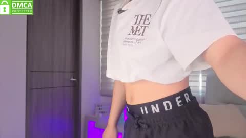 Sophie  online show from November 11, 9:23 pm