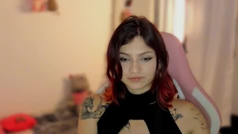 Snapshot of sophie_dolly_ chatting on March 6, 8:48 pm sophie doll online show from March 6, 8:48 pm