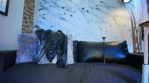 Snapshot of sophie_littles chatting on September 16, 2:03 pm Sophie online show from September 16, 2:03 pm