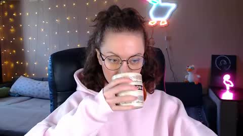 sophieleroux online show from April 27, 11:51 am