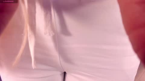 Sophie  Palmer online show from March 6, 12:41 pm