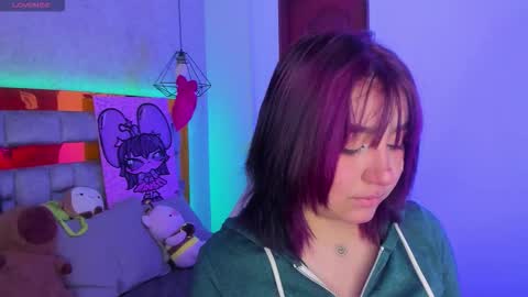   Sophie  online show from December 19, 6:33 pm