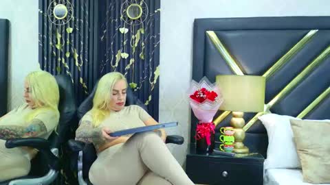 SophieWinslow online show from November 29, 3:05 pm