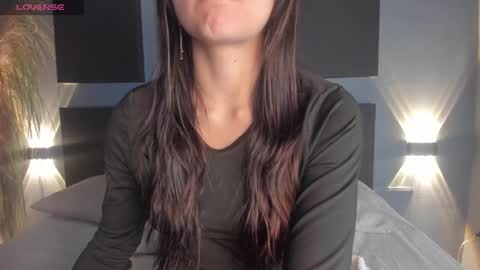 Snapshot of sophy_smilesweet chatting on January 11, 11:34 am SOPHY ROGERS online show from January 11, 11:34 am