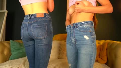 Sophydiva online show from November 18, 6:36 am