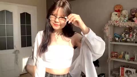 lily online show from October 22, 6:51 am