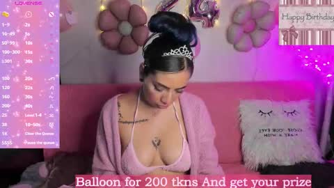 Sabrina Gomez  online show from October 5, 5:01 am