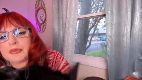 Snapshot of spankamber chatting on February 7, 1:04 am AmberSpanks online show from February 7, 1:04 am