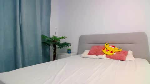 sparkly_eve online show from February 7, 10:19 am