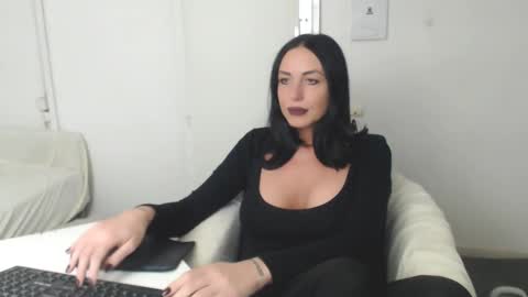 Snapshot of spicemint chatting on January 17, 6:54 pm Carla online show from January 17, 6:54 pm