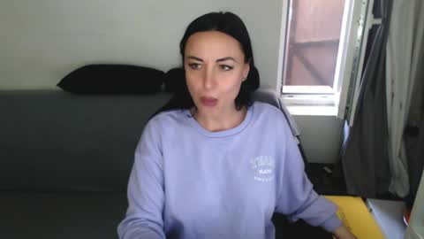 Carla online show from April 5, 3:44 pm