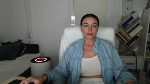 Snapshot of spicemint chatting on October 8, 5:39 pm Carla online show from October 8, 5:39 pm