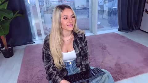 Anna online show from November 18, 11:55 am