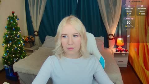 Snapshot of springajara chatting on December 25, 6:52 am Vetta online show from December 25, 6:52 am