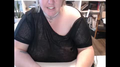 Messi Jessi online show from December 5, 2:33 pm