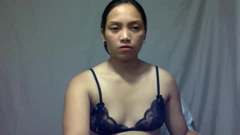 Snapshot of squrting_pinay chatting on October 17, 1:58 pm Holly online show from October 17, 1:58 pm