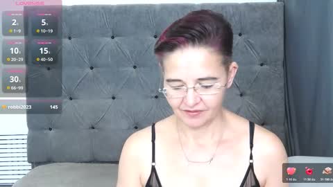 staceydarling online show from November 22, 1:19 am