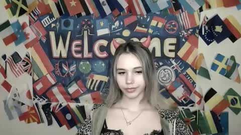 Stacy online show from October 31, 8:07 am