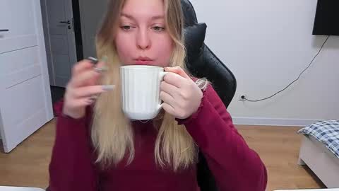 Stacy  online show from February 12, 3:39 pm