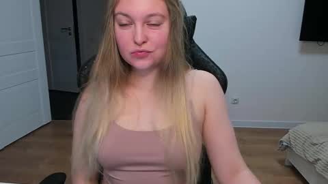 Stacy  online show from November 20, 1:56 pm