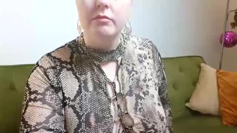 Star Ryderr online show from January 7, 10:02 pm