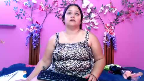 alejandra online show from May 3, 7:39 pm