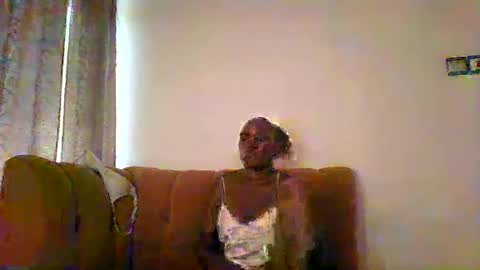 Snapshot of stargirl880271 chatting on February 6, 9:00 am isha online show from February 6, 9:00 am