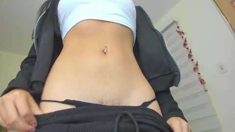 Snapshot of starlie_ chatting on March 8, 12:20 am Alisson online show from March 8, 12:20 am