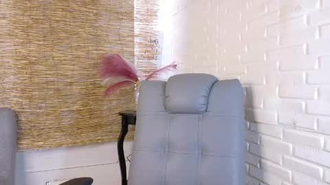 stefannycipriani_ online show from May 6, 3:49 pm