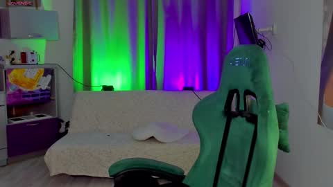 Stella online show from November 2, 5:16 pm