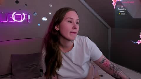 Stella online show from March 1, 9:20 am