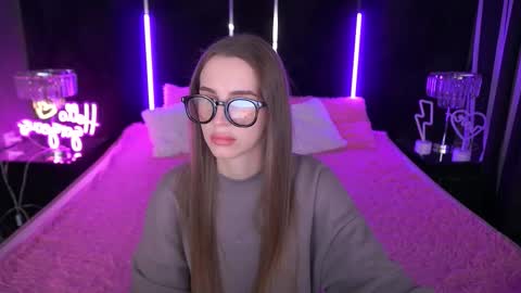 Snapshot of stellahoneywell chatting on October 21, 12:53 pm stellahoneywell online show from October 21, 12:53 pm