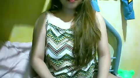 Snapshot of stellar_flirty chatting on December 6, 6:39 pm stellar_flirty online show from December 6, 6:39 pm
