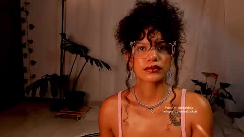 stellart_ online show from March 7, 1:31 am