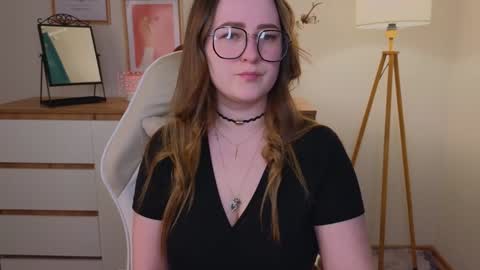 Emma online show from December 6, 10:18 pm